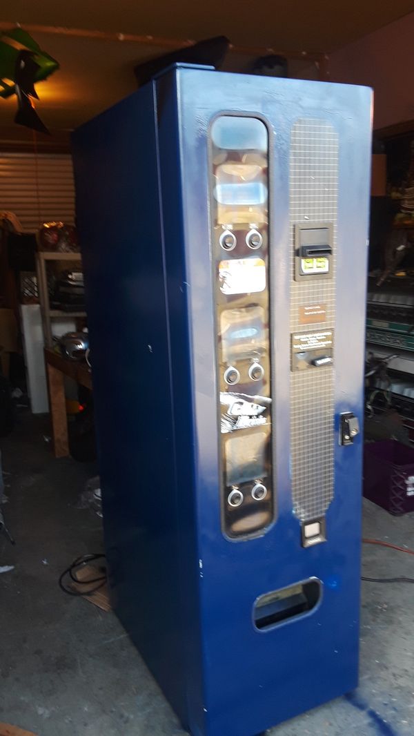 Slim five slot vending machine for Sale in NO FORT MYERS, FL OfferUp