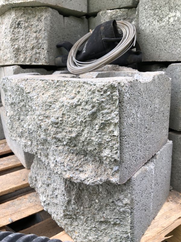 Retaining wall bricks for Sale in Sacramento, CA - OfferUp