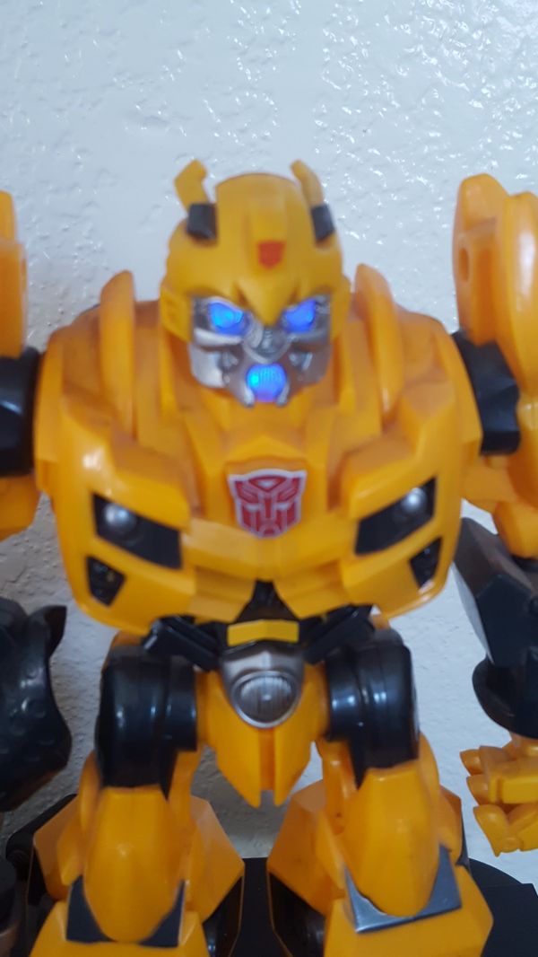 transformers bumblebee talking toy