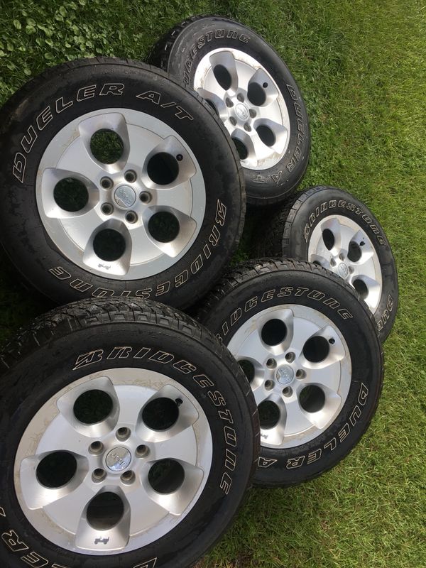 Jeep Wrangler wheels 80% tire tread size 225/70/18 for ...