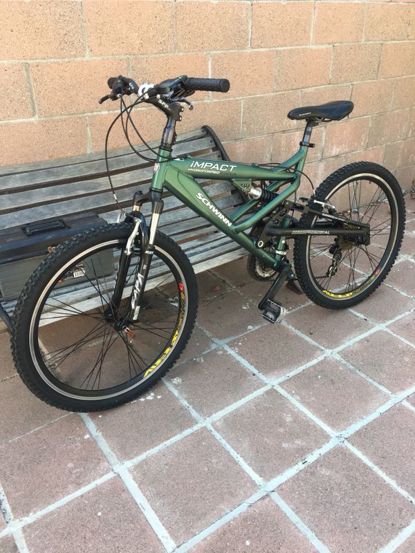 schwinn impact mountain bike 18 speed