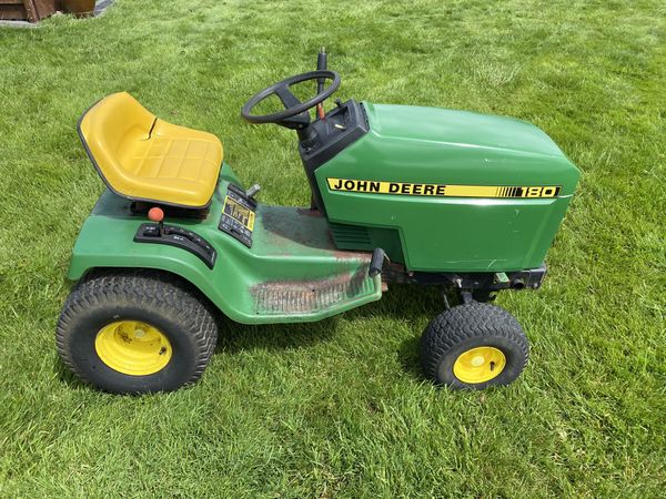 John Deere 180 Riding Lawn Tractor for Sale in Auburn, WA - OfferUp