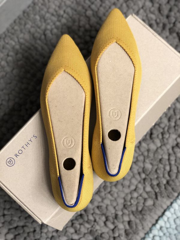 rothys pointed toe flats