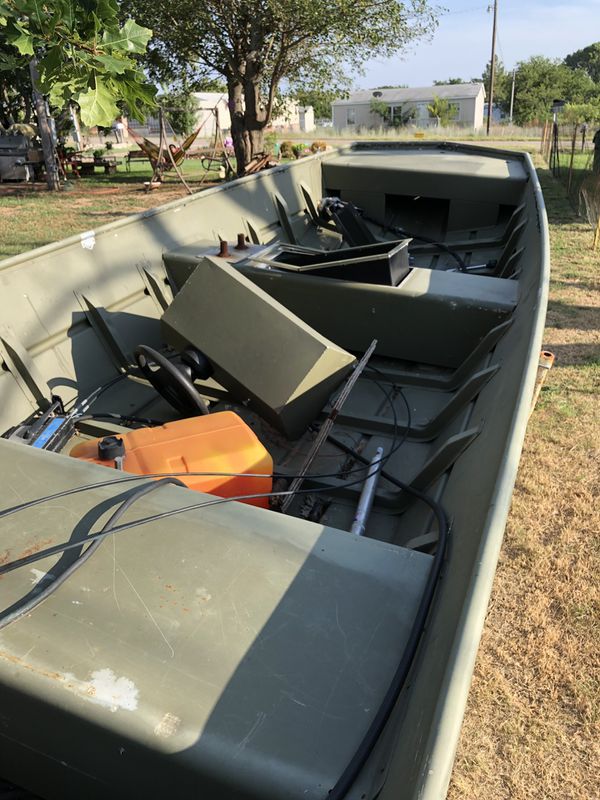 Lowe big Jon boat for Sale in Granbury, TX - OfferUp