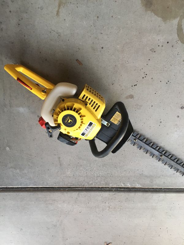John Deer 172 Gas trimmer for Sale in Mesa, AZ OfferUp