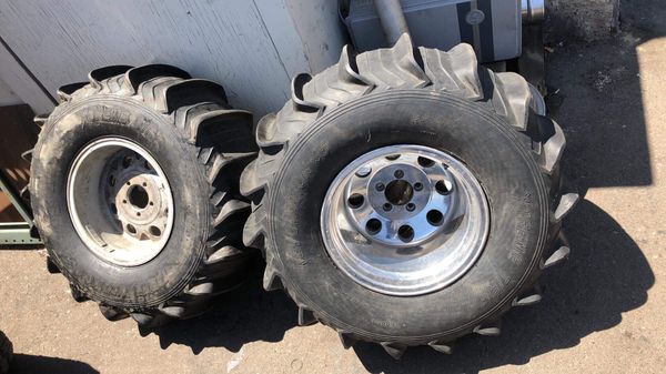3.8 paddle tires