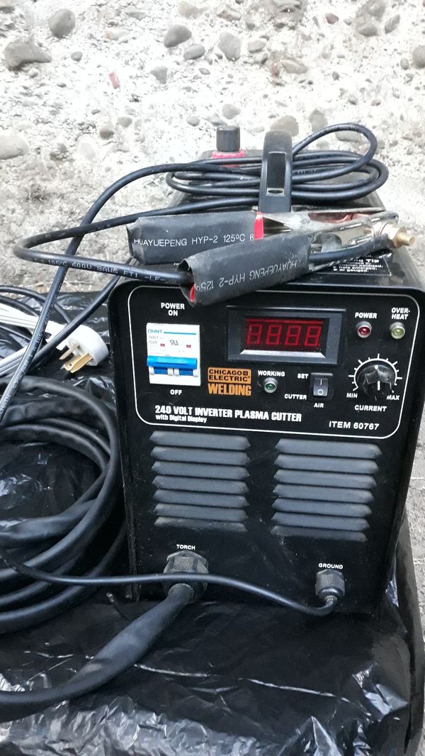 Chicago Electric 240v Inverter Plasma Cutter w/ Digital Display for