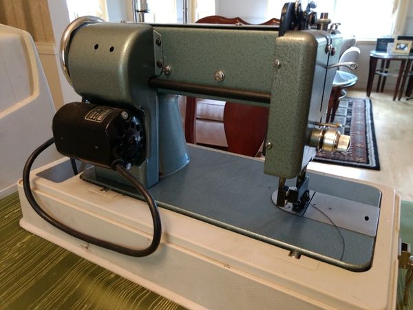 Boat upholstery and canvas sewing machine for Sale in Puyallup, WA