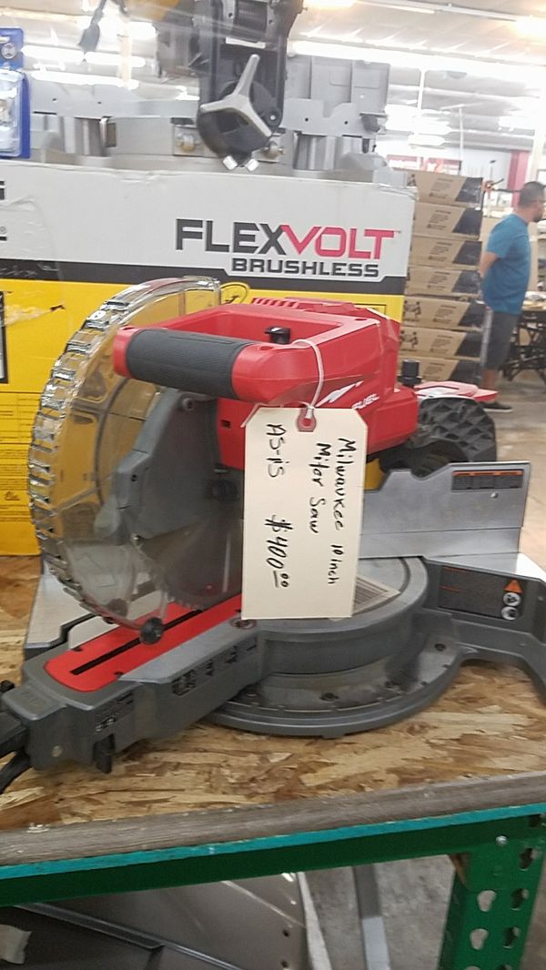 Milwaukee 10 inch battery miter saw for Sale in Phoenix, AZ - OfferUp