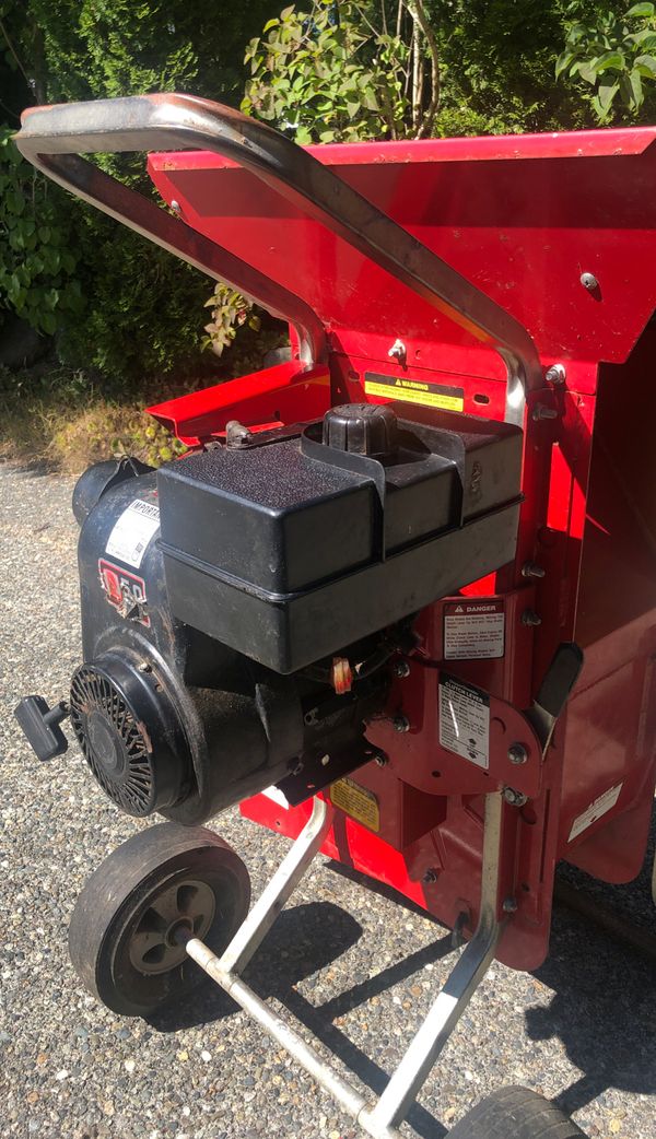 WOOD CHIPPER TROY BILT TOMAHAWK 5.0 HP for Sale in Brier, WA - OfferUp