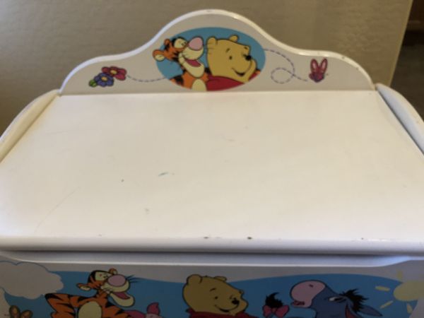 winnie pooh toy box