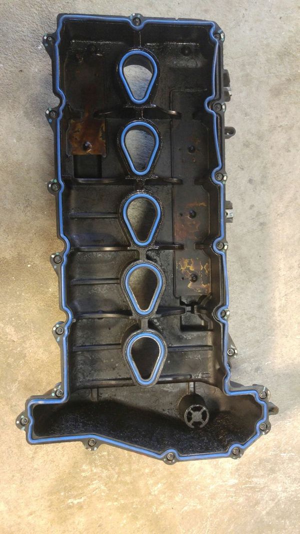 Oem 2004 chevy colorado 3 5 valve cover for sale in columbus oh offerup