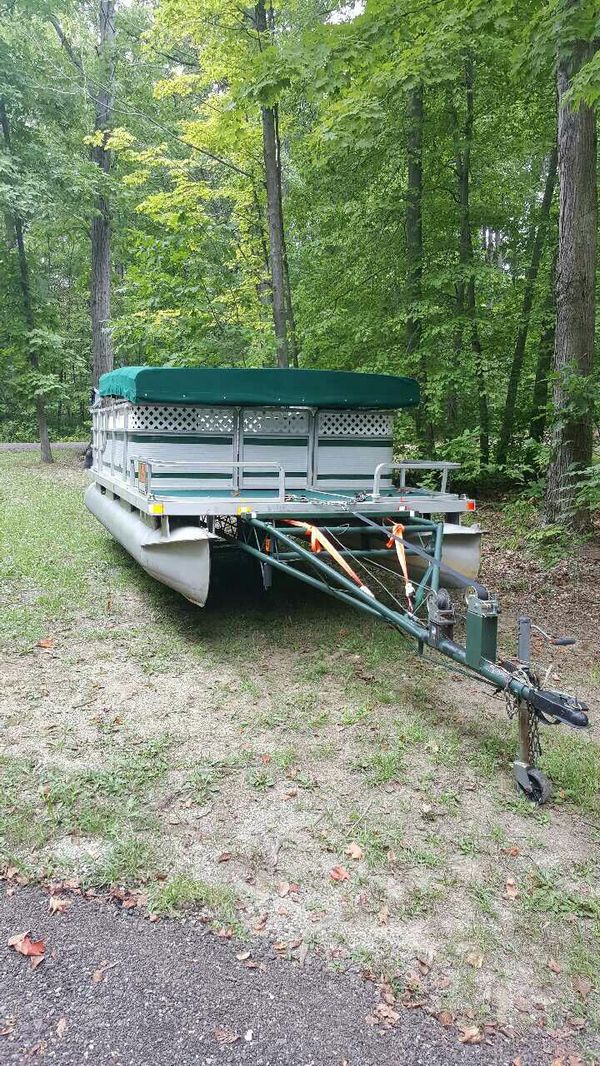 PONTOON BOAT MOTOR &TRAILER for Sale in Niles, OH OfferUp