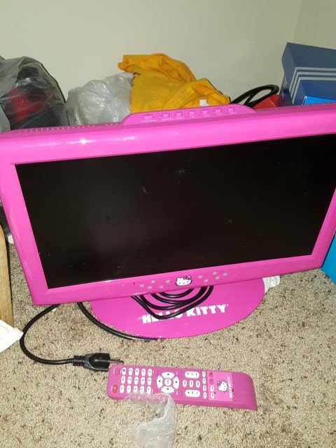  Hello Kitty flat screen tv  for Sale in Covington GA OfferUp