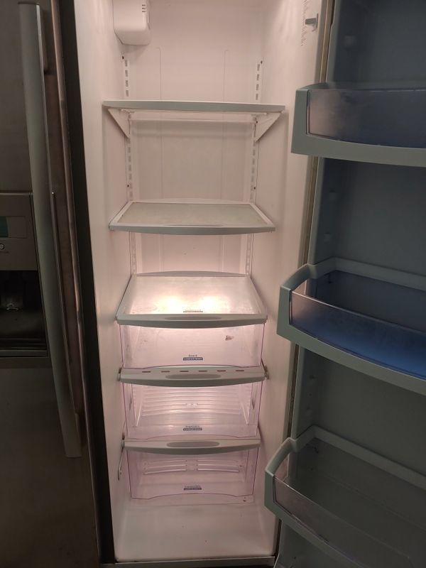 Whirlpool Conquest Gold Refrigerator for Sale in Tampa, FL OfferUp