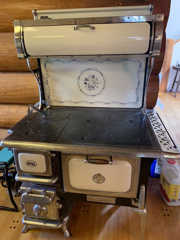 Elmira stove works Antique stove !!!! for Sale in Arlington, WA OfferUp