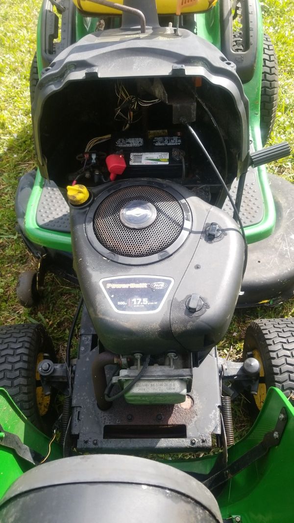 John Deere L100 5 speed lawn mower for Sale in Margate, FL - OfferUp