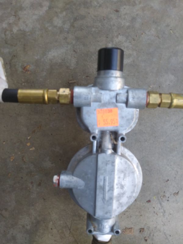 Dual propane tank hook ups with regulator for Sale in GLMN HOT SPGS, CA ...