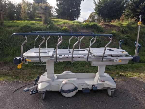 STRYKER 1015 SM204 Glideaway Hospital Stretcher Medical Gurney