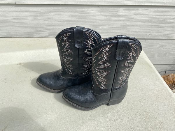 Little girls black cowboy boots size 8 1/2 for Sale in Portland, OR ...