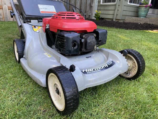 HONDA Harmony 215 SX Lawn Mower with Blade Clutch (Lawnmower) for Sale