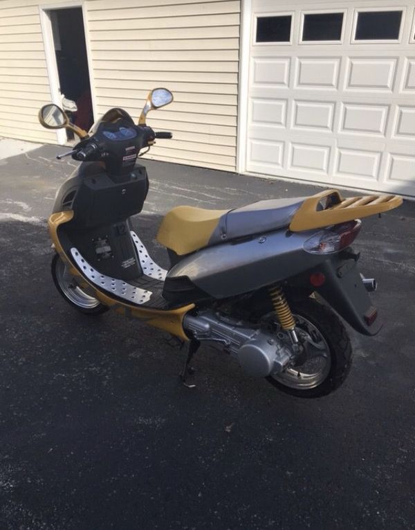 150cc Motor Scooter for Sale in Baltimore, MD OfferUp
