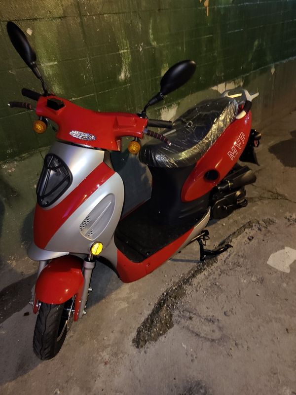 MVP SCOOTER 50CC FOR SALE for Sale in The Bronx, NY - OfferUp