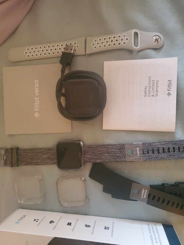 fitbit versa with extra band