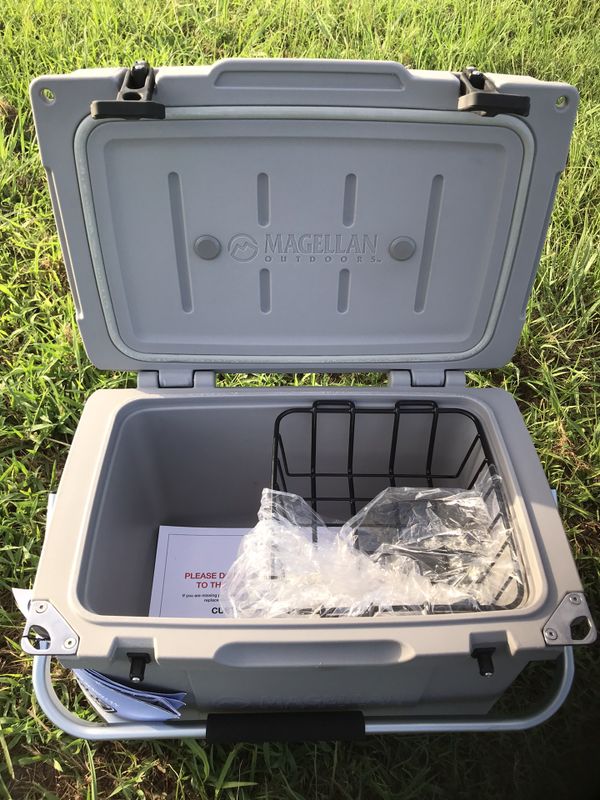 Magellan 25 quart Cooler New ! Serious Inquires only ! Compare to the