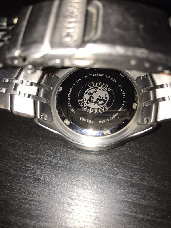 citizen eco drive titanium wr200