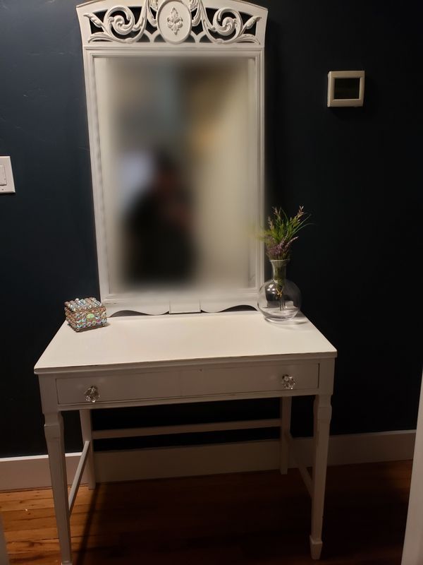Antique Vanity Desk W Mirror Chair For In Taylorsville Ut Offerup