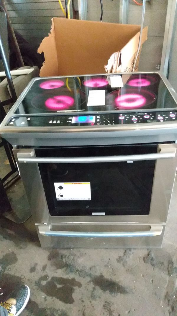 New Electrolux touch screen electric stove for Sale in Philadelphia, PA