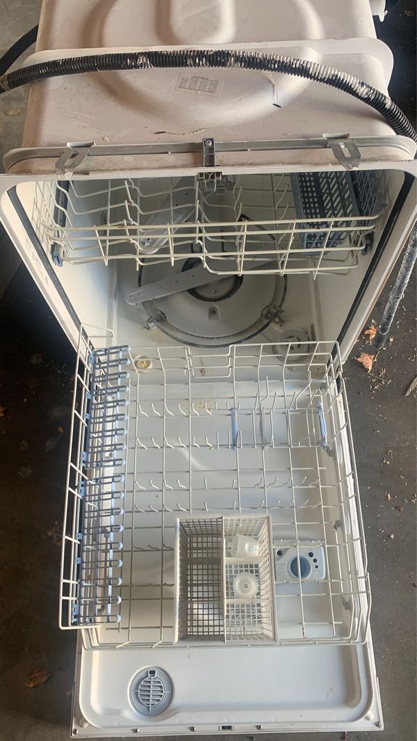 Maytag quietseries 300 legacy series dishwasher for Sale in Anaheim, CA