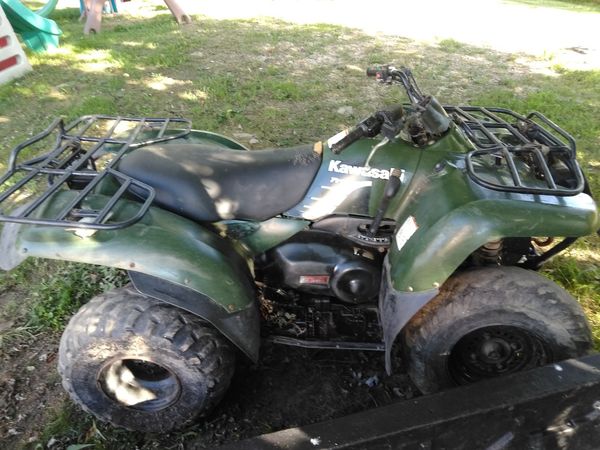 Kawasaki prairie 300 2wd quad for Sale in Irwin, PA - OfferUp