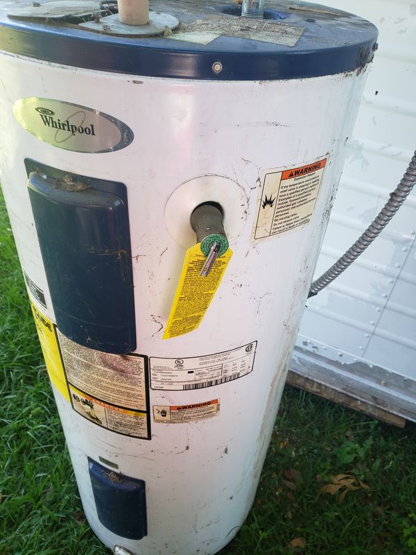 Whirlpool 40gal water heater for Sale in Tampa, FL OfferUp