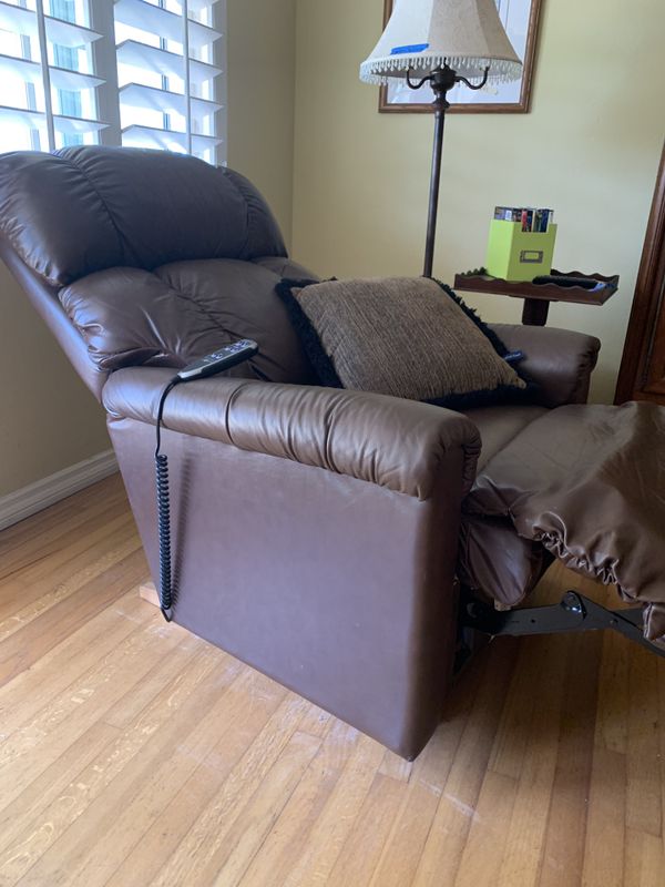 Lazy Boy (La Z Boy) brand power recliner/ rocking chair with remote