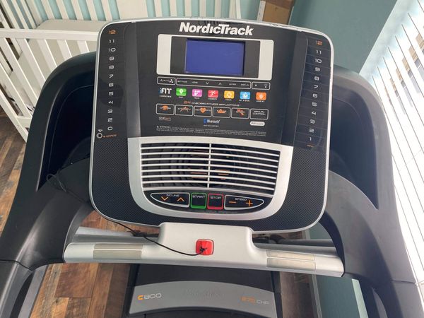 NordicTrack C800 Treadmill for Sale in Mesa, AZ - OfferUp