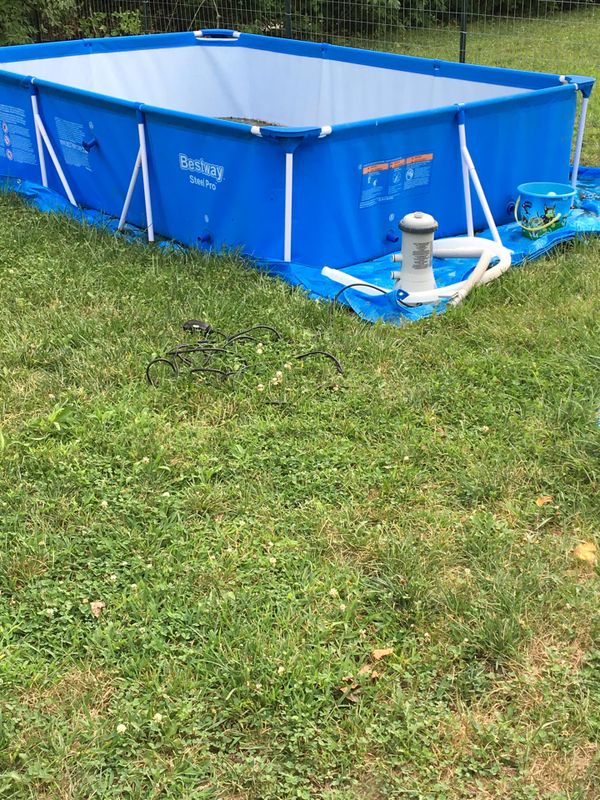 2ft deep pool