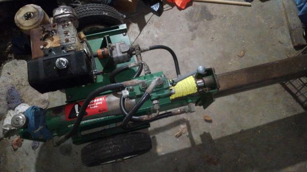 Mighty Mac log splitter for Sale in Gloversville, NY - OfferUp