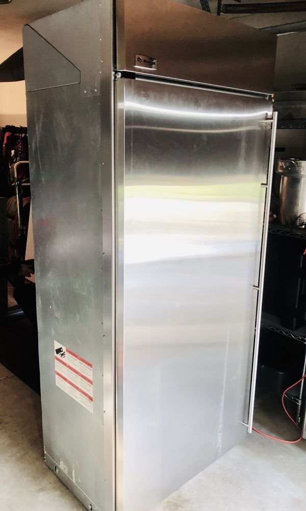 GE Monogram 36” Built In All Freezer for Sale in West Palm Beach, FL