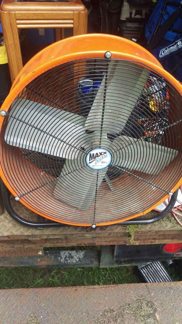 Maxx air high velocity industrial fan. for Sale in Lakewood, WA OfferUp
