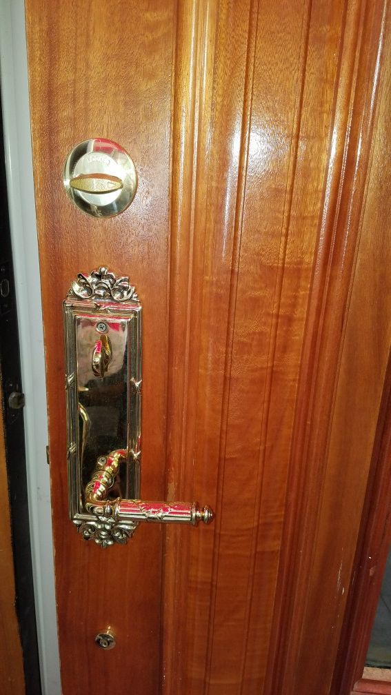 # puerta de entrada de caoba for Sale in Miami, FL - OfferUp