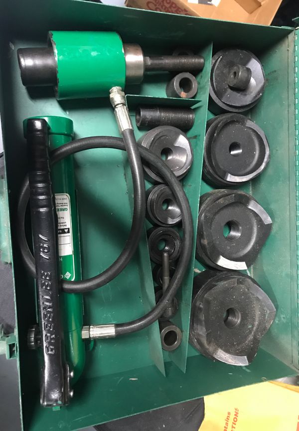 Greenlee half to 4 inch hydraulic knockout set for Sale in Port St