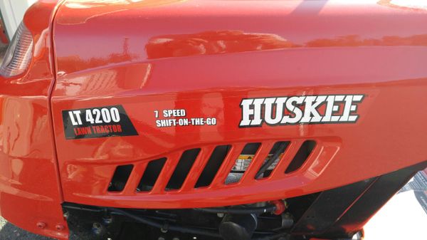 huskee lt4200 riding mower