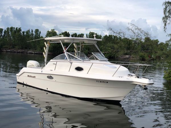 2001 Wellcraft 230 Coastal Tournament For Sale In Pembroke Pines, Fl 