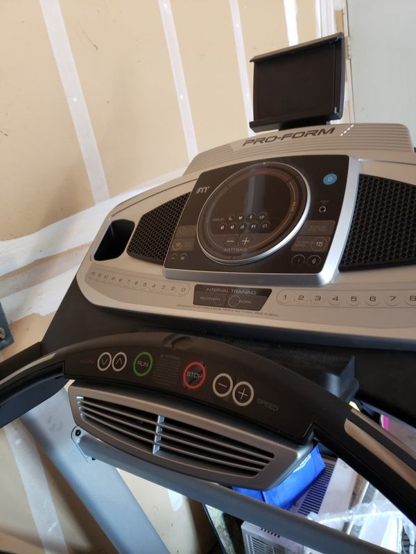Proform treadmill with 15 incline & iPad holder for Sale in Burlington, WA OfferUp