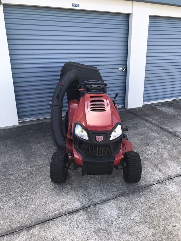 2017 CRAFTSMAN T2300 TRACTOR 42 INCH RIDING LAWN MOWER WITH BAGGER for