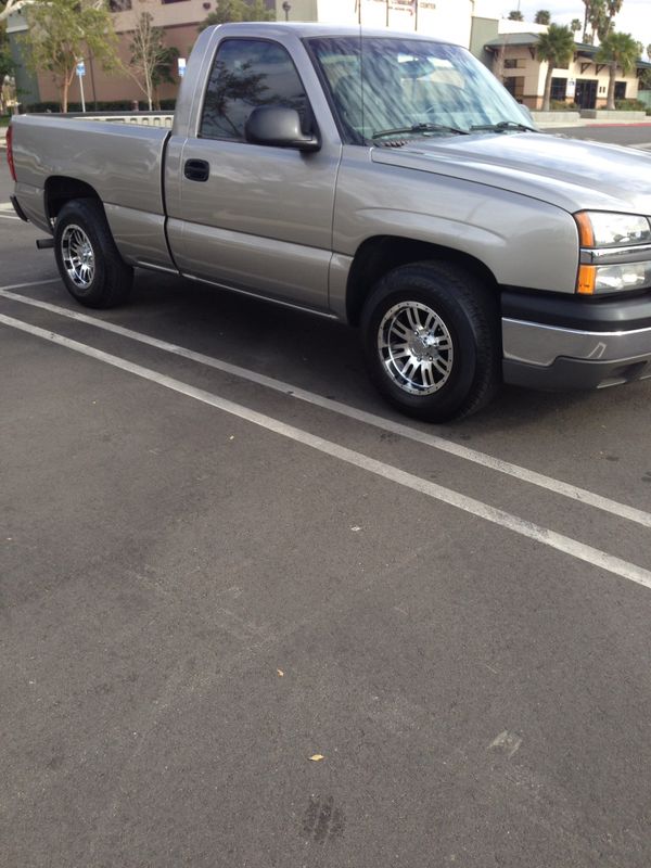 2003 chevy silverado 1500 4.3 5speed standard trans . Sony sound system