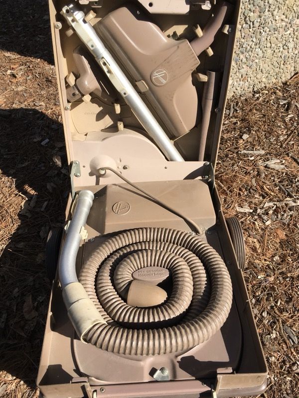 Vintage 70s? Hoover 2260 portable suitcase style vacuum cleaner with