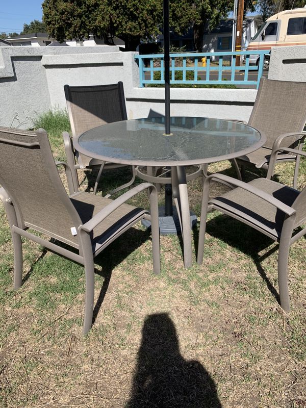 Mesa de patio for Sale in San Diego, CA - OfferUp